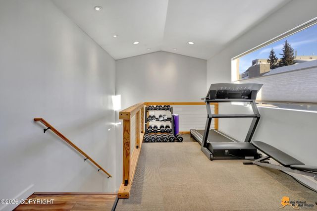 1004 W 11th Avenue, Anchorage, AK 99501