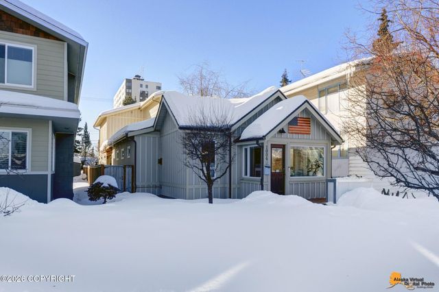 1004 W 11th Avenue, Anchorage, AK 99501