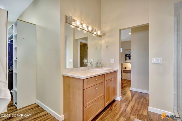 1004 W 11th Avenue, Anchorage, AK 99501