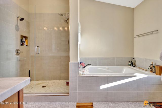 1004 W 11th Avenue, Anchorage, AK 99501