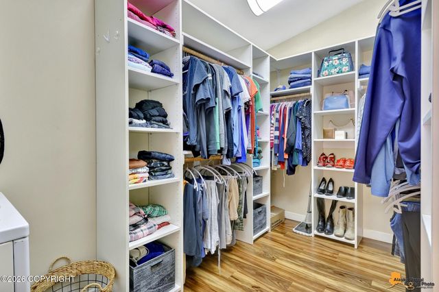 1004 W 11th Avenue, Anchorage, AK 99501