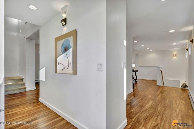 1004 W 11th Avenue, Anchorage, AK 99501