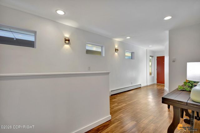 1004 W 11th Avenue, Anchorage, AK 99501