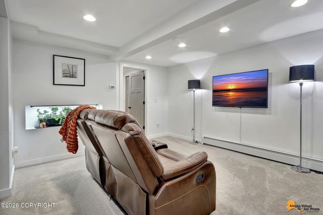 1004 W 11th Avenue, Anchorage, AK 99501