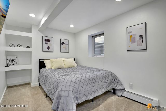 1004 W 11th Avenue, Anchorage, AK 99501