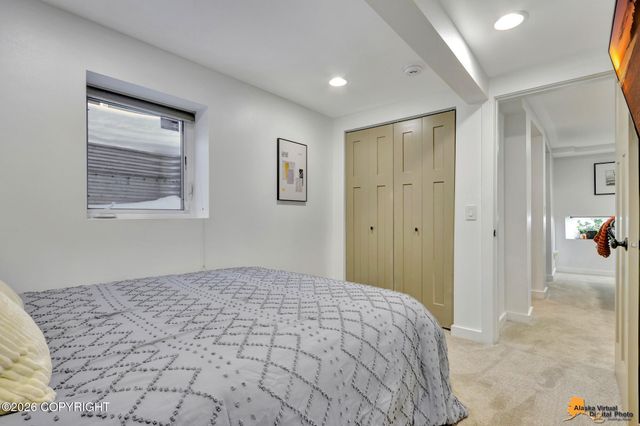 1004 W 11th Avenue, Anchorage, AK 99501