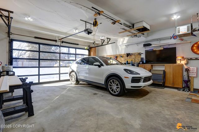 1004 W 11th Avenue, Anchorage, AK 99501