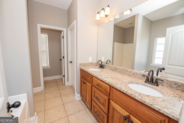 310 Flowing Meadows Drive, Kathleen, GA 31047