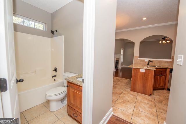310 Flowing Meadows Drive, Kathleen, GA 31047
