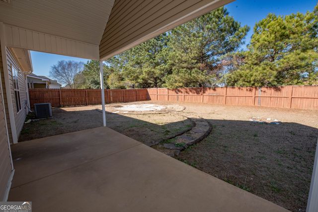 310 Flowing Meadows Drive, Kathleen, GA 31047