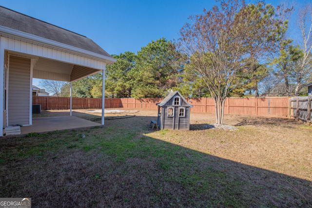 310 Flowing Meadows Drive, Kathleen, GA 31047