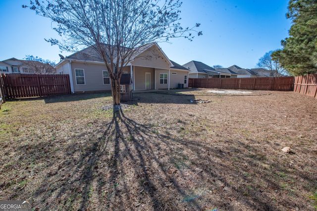 310 Flowing Meadows Drive, Kathleen, GA 31047