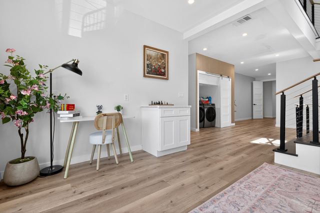 1704 McBroom Street, Dallas, TX 75212