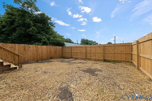 1344 Hinton St, Petersburg, VA 23803