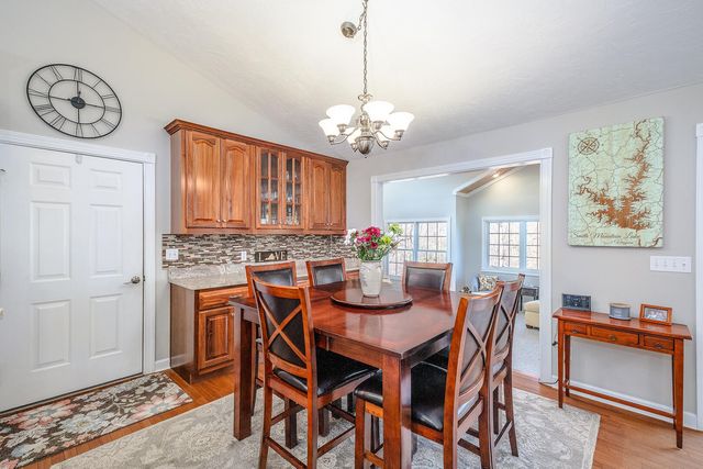 2085 Lakewood Forest RD, Moneta, VA 24121