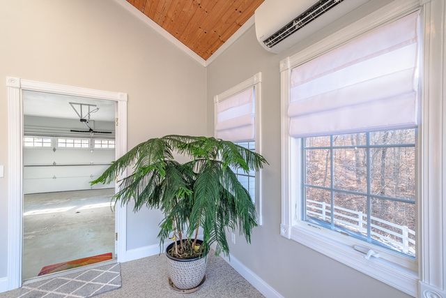 2085 Lakewood Forest RD, Moneta, VA 24121