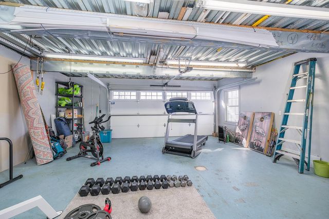 2085 Lakewood Forest RD, Moneta, VA 24121