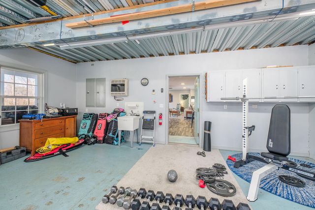 2085 Lakewood Forest RD, Moneta, VA 24121