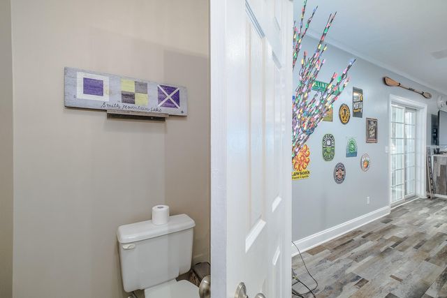 2085 Lakewood Forest RD, Moneta, VA 24121