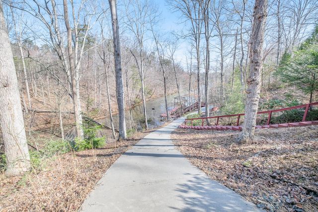 2085 Lakewood Forest RD, Moneta, VA 24121