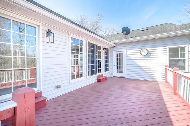 2085 Lakewood Forest RD, Moneta, VA 24121