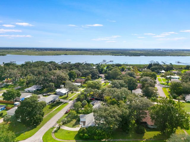 477 Sardina St, St Augustine, FL 32086