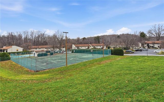 168 Turnwood Lane, Winston-salem, NC 27104