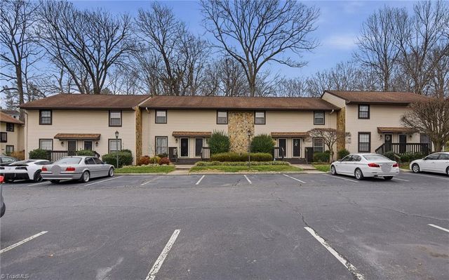 168 Turnwood Lane, Winston-salem, NC 27104