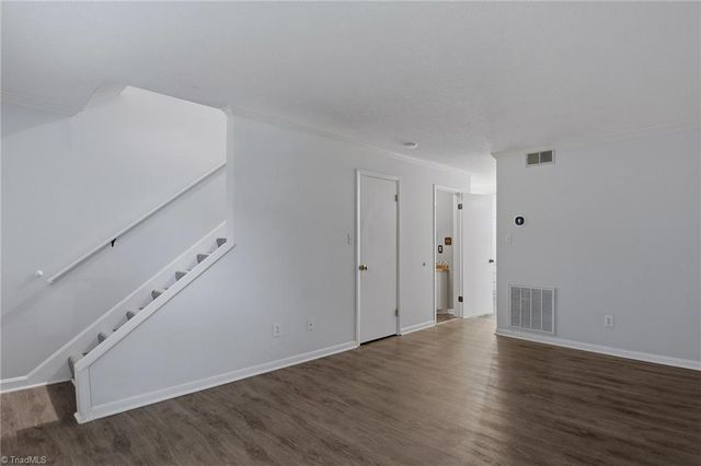 168 Turnwood Lane, Winston-salem, NC 27104