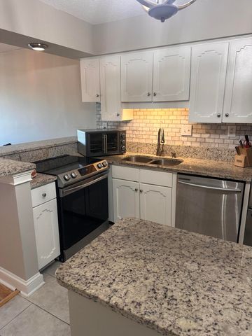 133 Marsh View Villas, Folly Beach, SC 29439