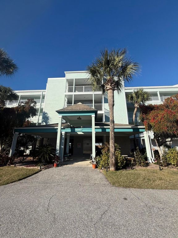 133 Marsh View Villas, Folly Beach, SC 29439