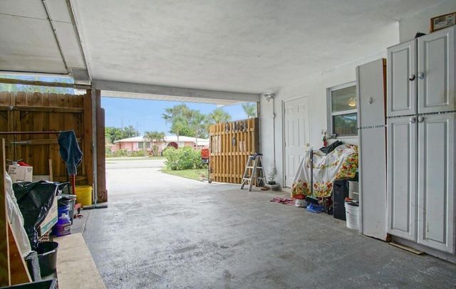120 Banyan Drive, Port St. Lucie, FL 34952