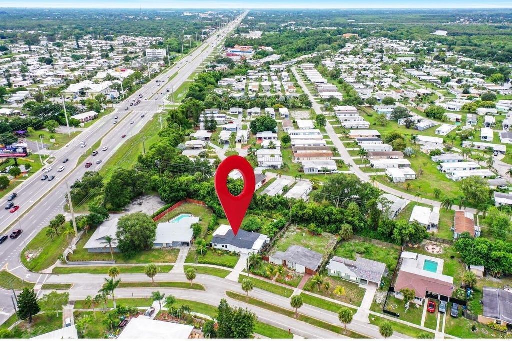 120 Banyan Drive, Port St. Lucie, FL 34952