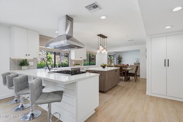 6129 Ellenview Avenue, Woodland Hills, CA 91367