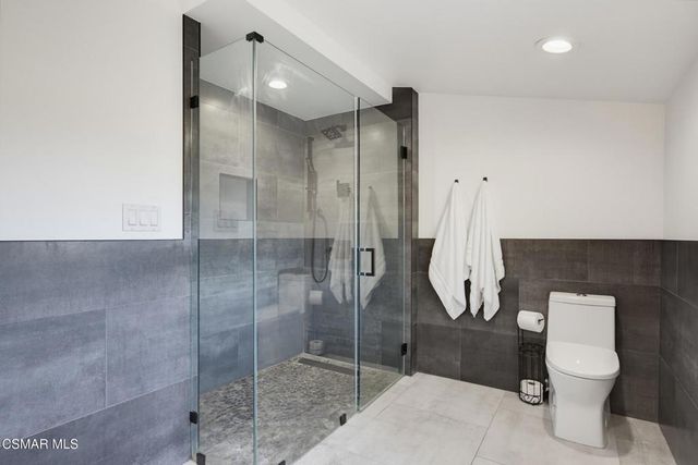 6129 Ellenview Avenue, Woodland Hills, CA 91367