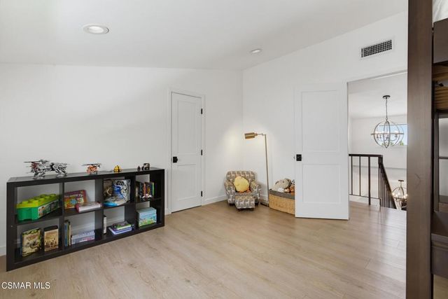 6129 Ellenview Avenue, Woodland Hills, CA 91367