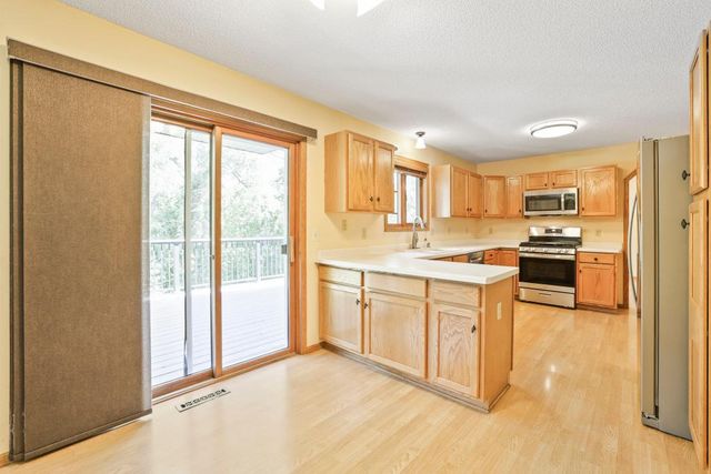 2477 Windsor Lane, Woodbury, MN 55125