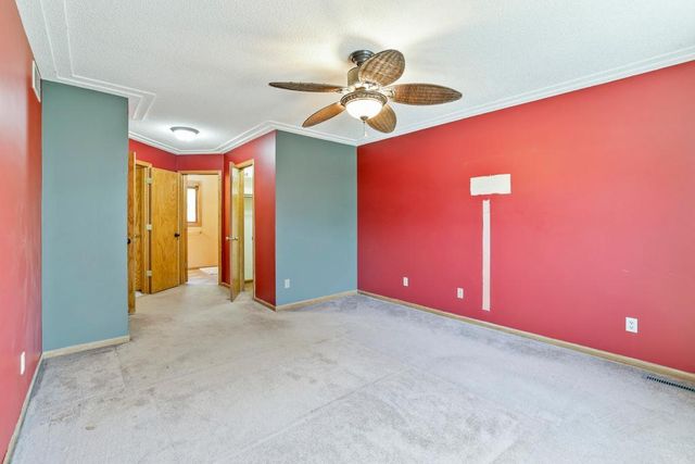 2477 Windsor Lane, Woodbury, MN 55125