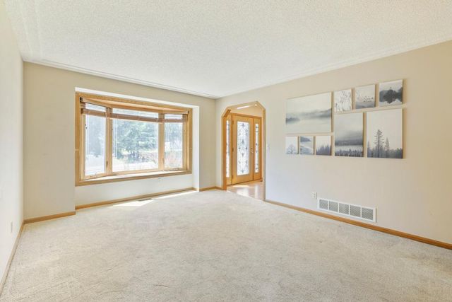 2477 Windsor Lane, Woodbury, MN 55125
