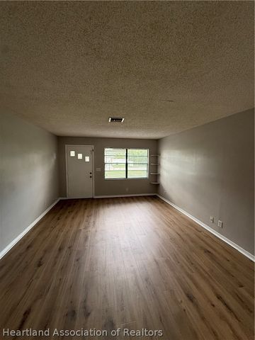 303 Lotus Avenue, Sebring, FL 33872