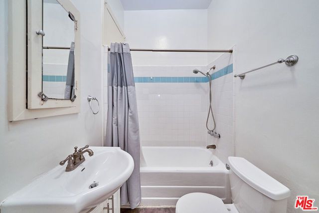 1616 Pennsylvania Avenue, Los Angeles, CA 90033