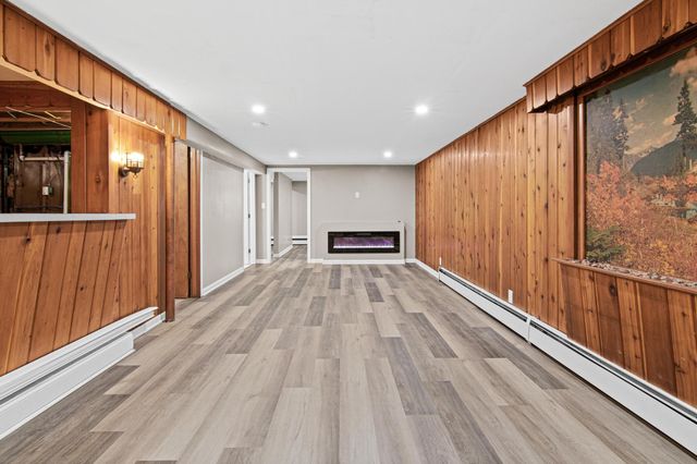 8033 Georgia Avenue N, Brooklyn Park, MN 55445