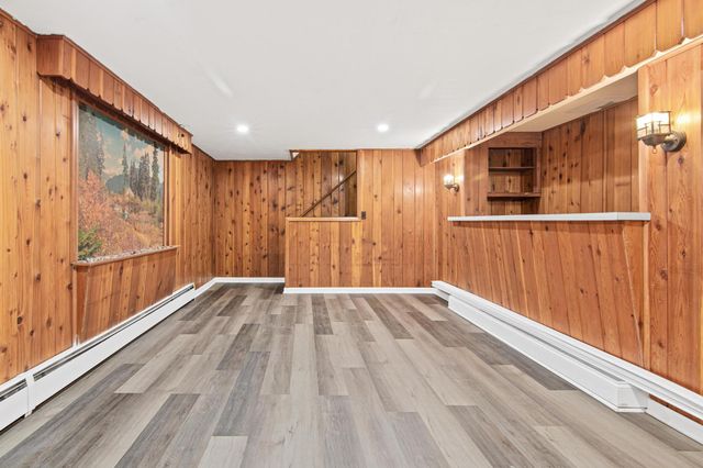 8033 Georgia Avenue N, Brooklyn Park, MN 55445