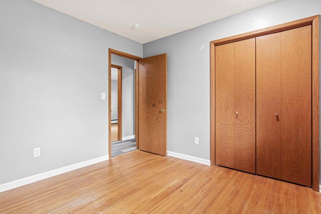 8033 Georgia Avenue N, Brooklyn Park, MN 55445
