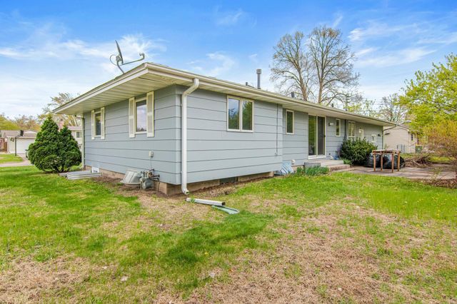 8033 Georgia Avenue N, Brooklyn Park, MN 55445