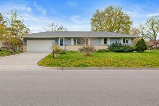8033 Georgia Avenue N, Brooklyn Park, MN 55445