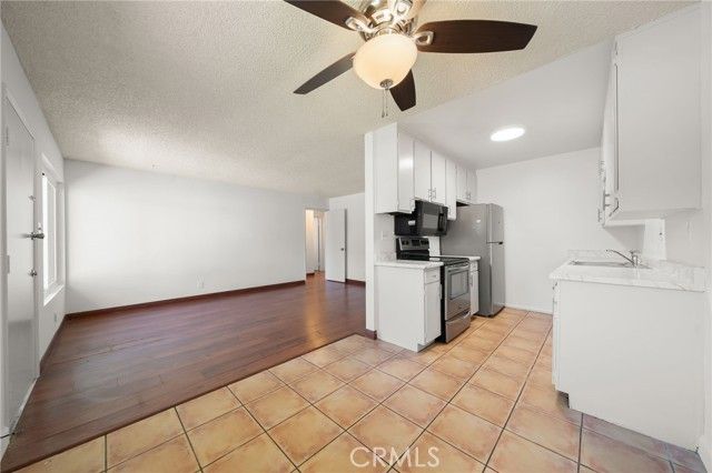 5500 Ackerfield Avenue 501, Long Beach, CA 90805