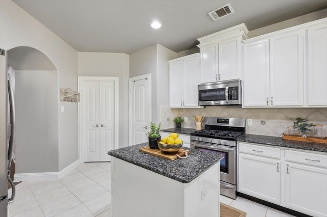 3605 Wrexham Street, Frisco, TX 75036