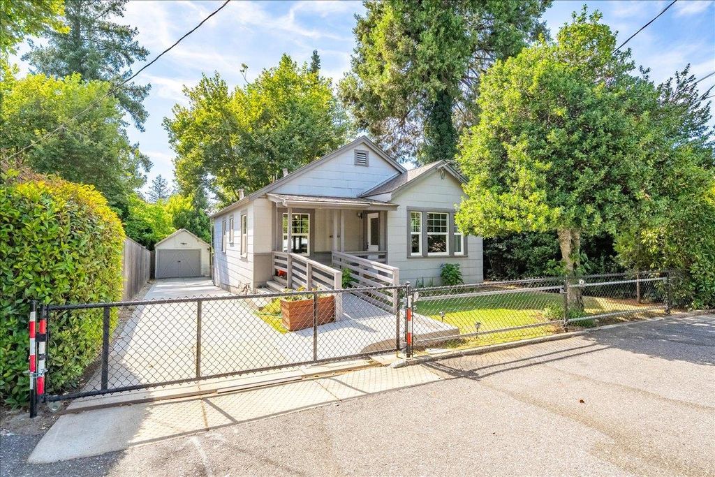 608 Kechely Ct, Grass Valley, CA 95945