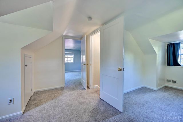 6807 Marvin Avenue, Madeira, OH 45243